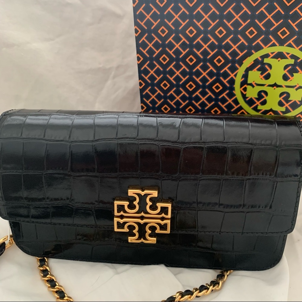 NEW Tory Burch Britten Croc Leather black Chain Wallet Wristlet/crossbody bag